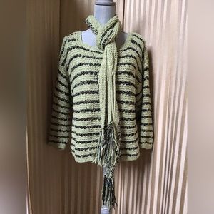 Hand knit retro sweater with scarf